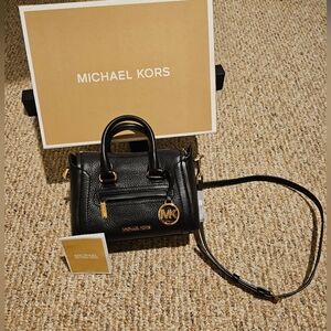 GENUINE AUTHENTIC MICHAEL KORS BAG